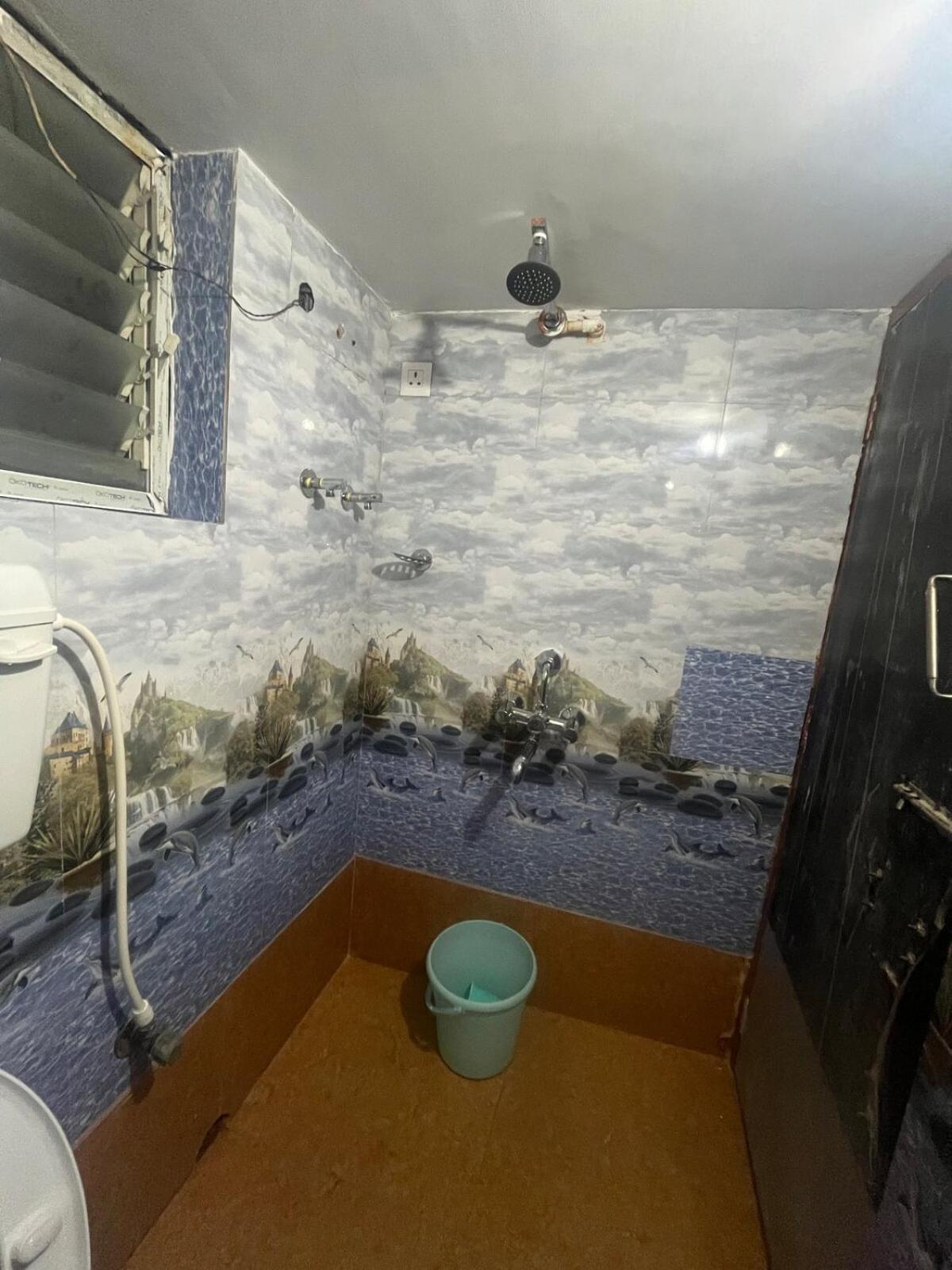 The Bypass Nest-with Private Cozy Attached Terrace
